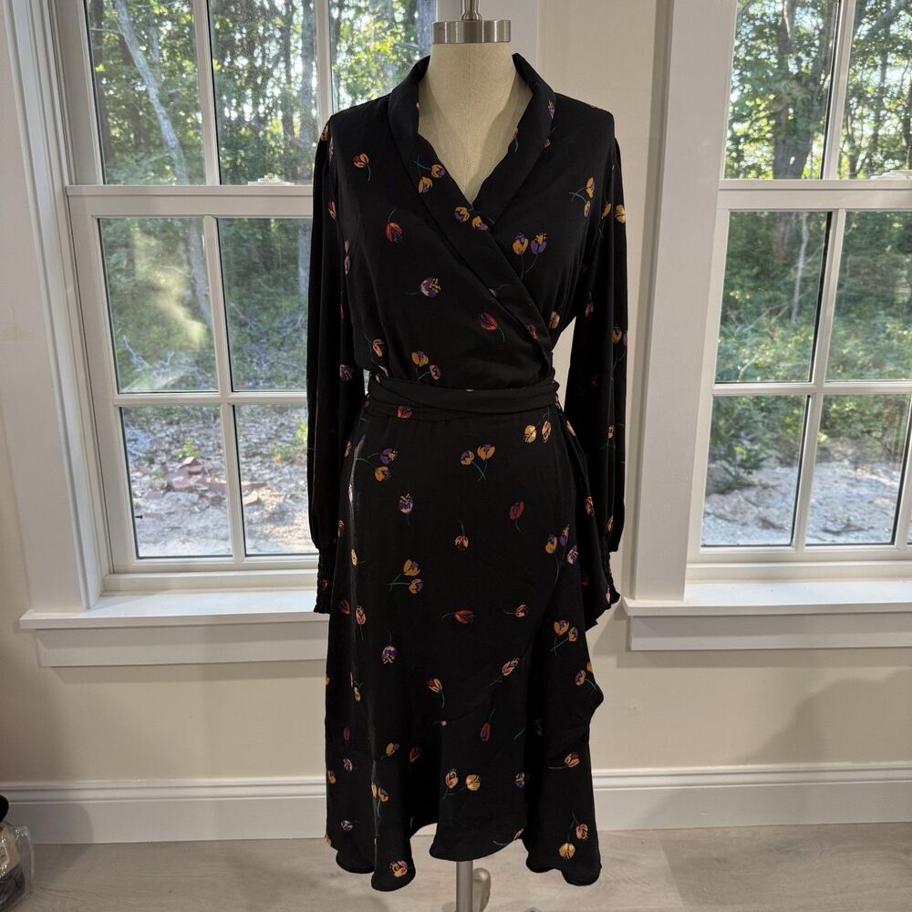 Cabi Divine Floral Full True Wrap Dress Womans Large Black Floral Smocked Wrists - Picture 2 of 10